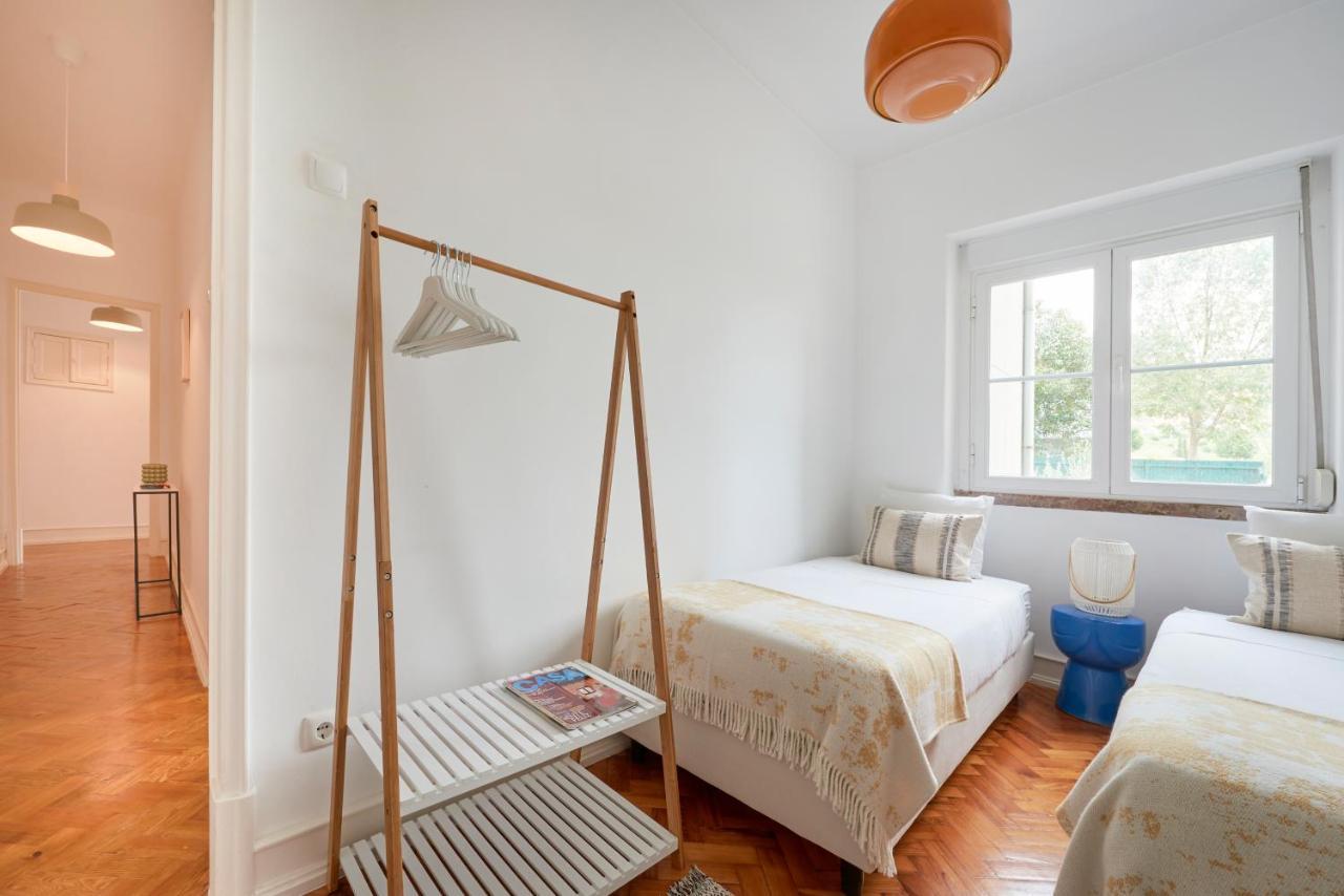 Light-Filled & Renovated Apartment, By Timecooler Лиссабон Экстерьер фото